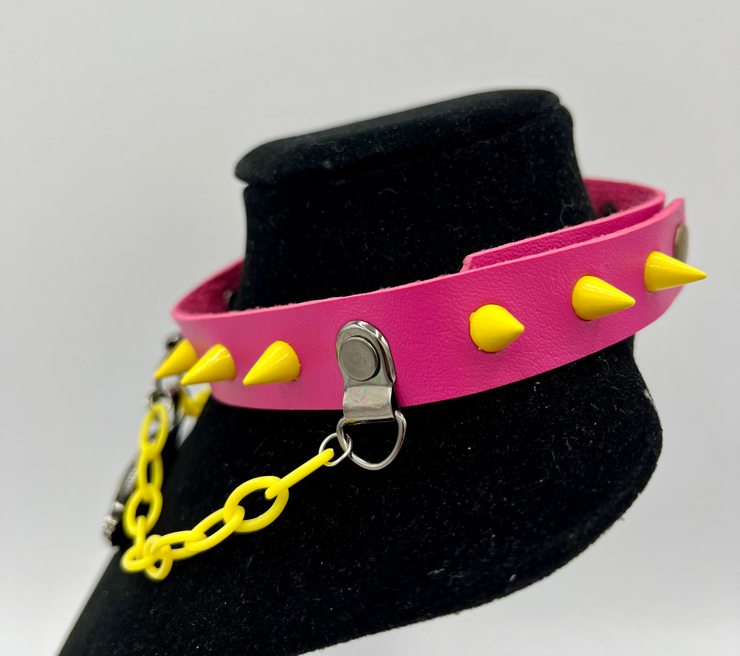 Yellow Daemon Eye On A Hot Pink Choker With Yellow Spikes And Chain
